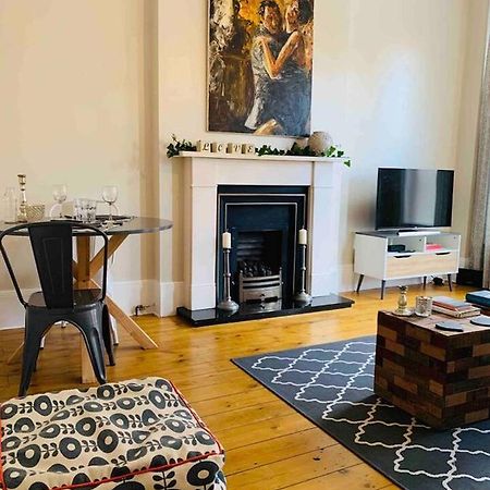 Luxury Fulham Flat With 5* Touches Nr River Thames 런던 외부 사진
