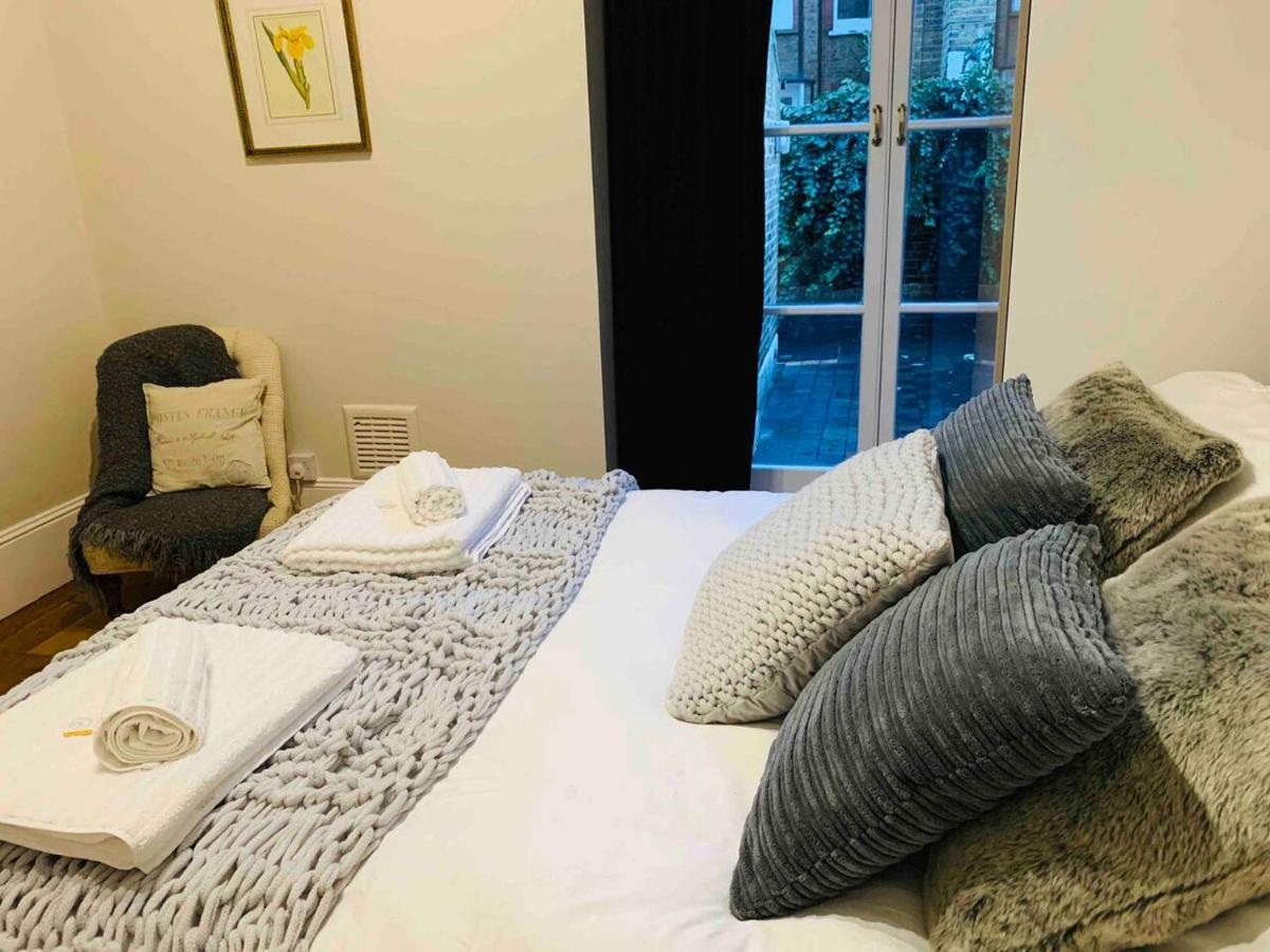 Luxury Fulham Flat With 5* Touches Nr River Thames 런던 외부 사진