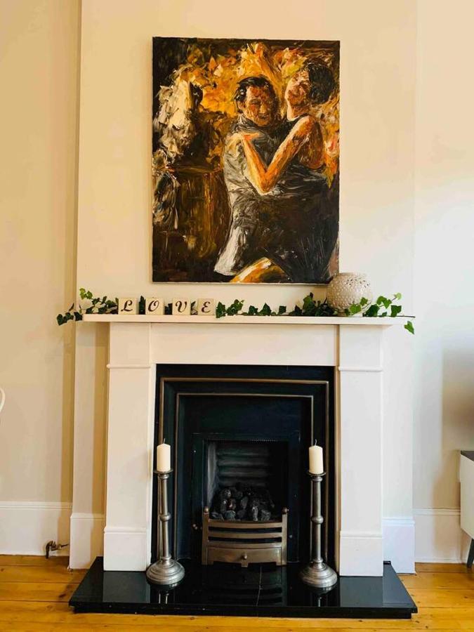 Luxury Fulham Flat With 5* Touches Nr River Thames 런던 외부 사진