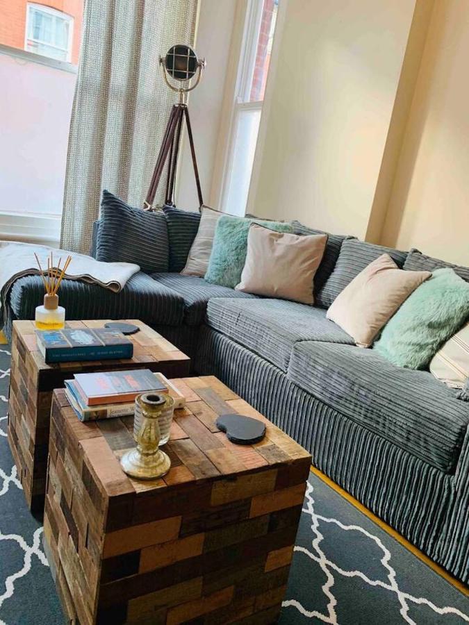 Luxury Fulham Flat With 5* Touches Nr River Thames 런던 외부 사진